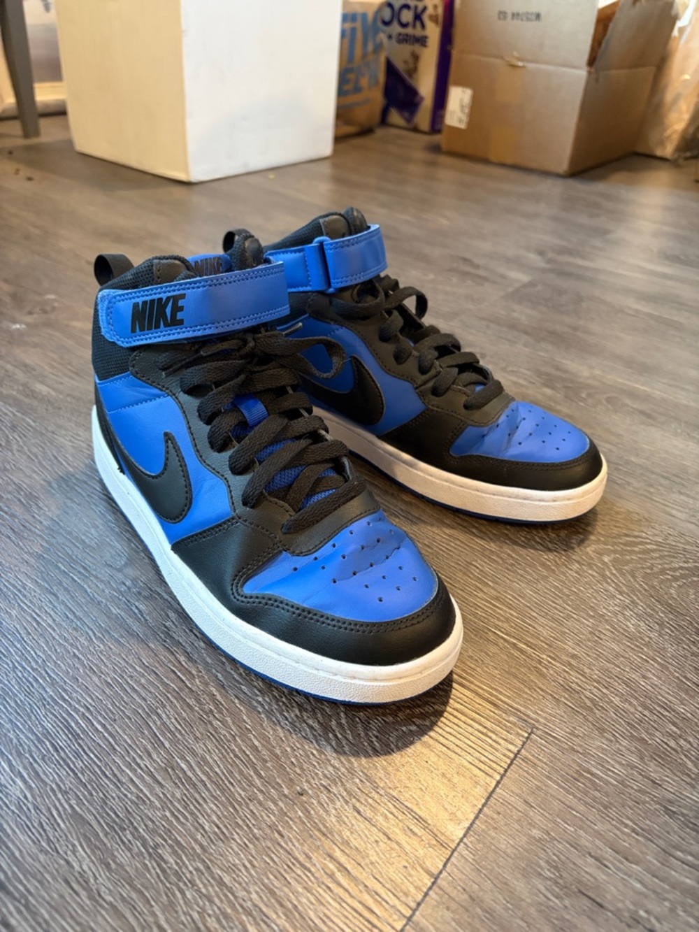 Nike Court Bourgh Mid youth size 6.5